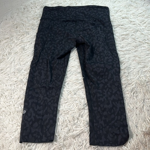 Lululemon Fast and Free Crop II 19" *Non-Reflective Formation Camo Deep Coal Mul - Picture 5 of 6